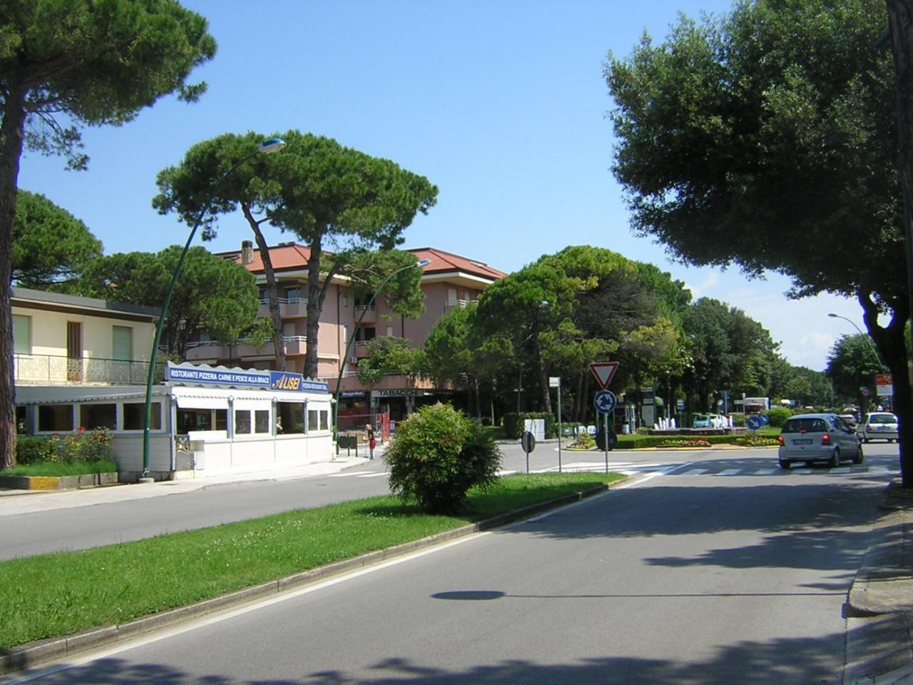 Cond Primavera Lignano Sabbiadoro Exterior photo